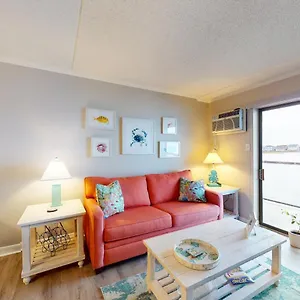  Hotel Harbor Sails 10401